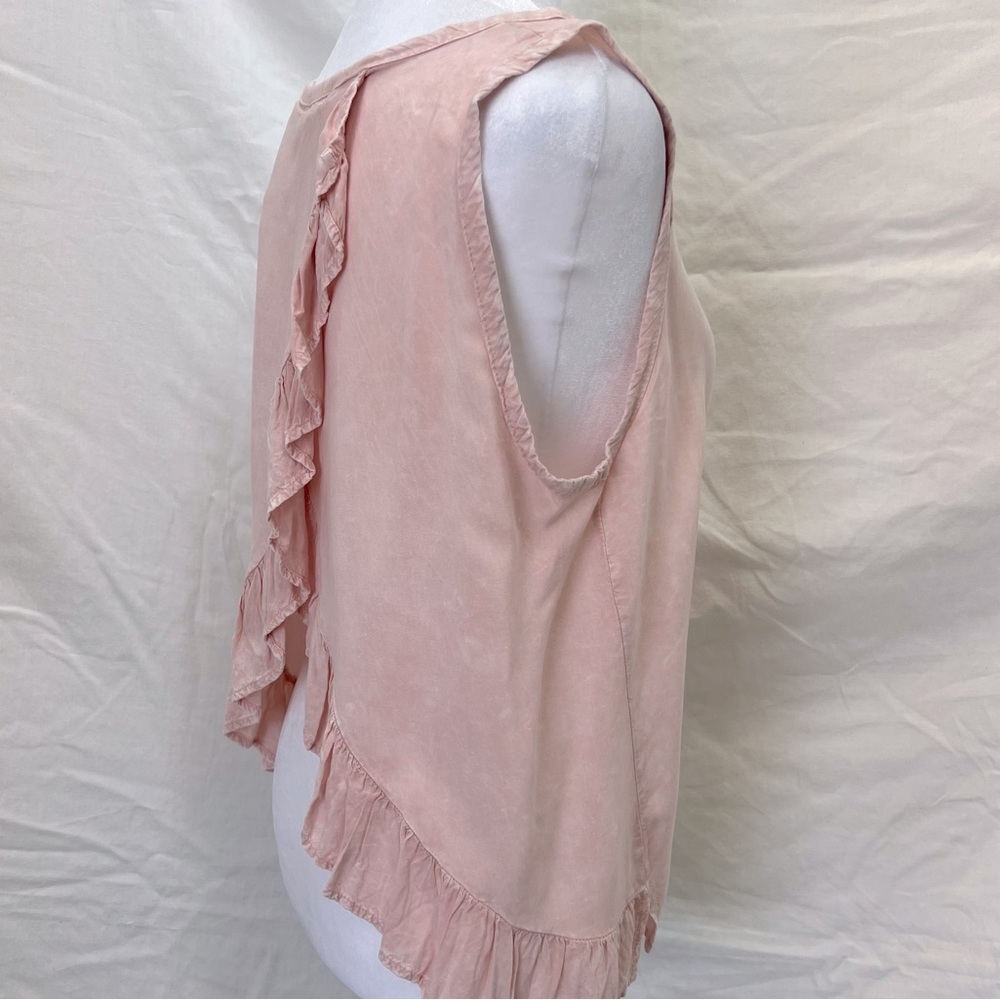Anthropologie NYTT pink tank with ruffled cross back detail. - Picture 4 of 8